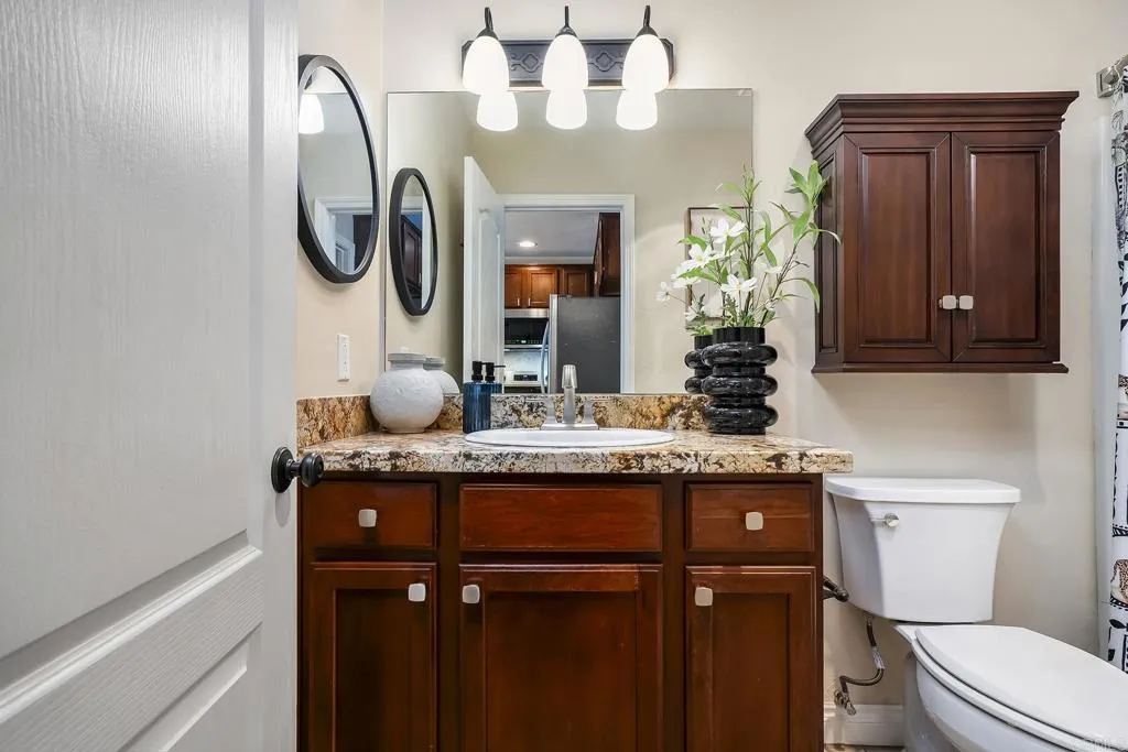 https://cdn.realtyfeed.com/cdn/127/306799544/303f8653f2a8e40a9e51f1605a452903.webp