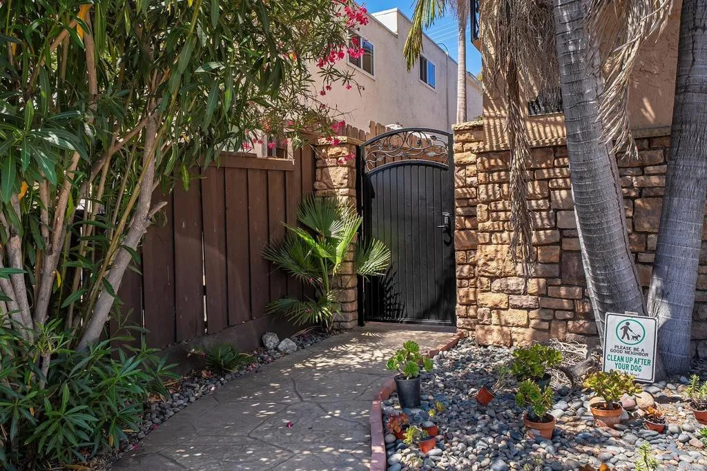 https://cdn.realtyfeed.com/cdn/127/306799544/fab555538d93a2787e87e8226d165ee0.webp