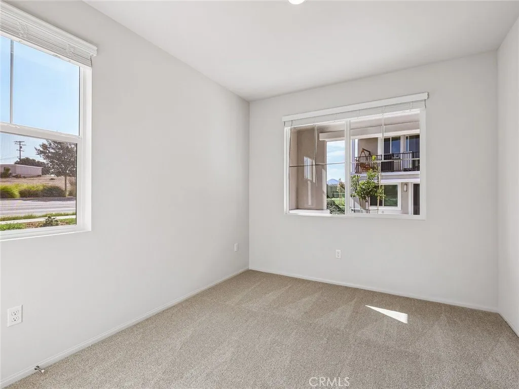 https://cdn.realtyfeed.com/cdn/127/306799592/4374a672005fda91d03b94d4eedf12c3.webp