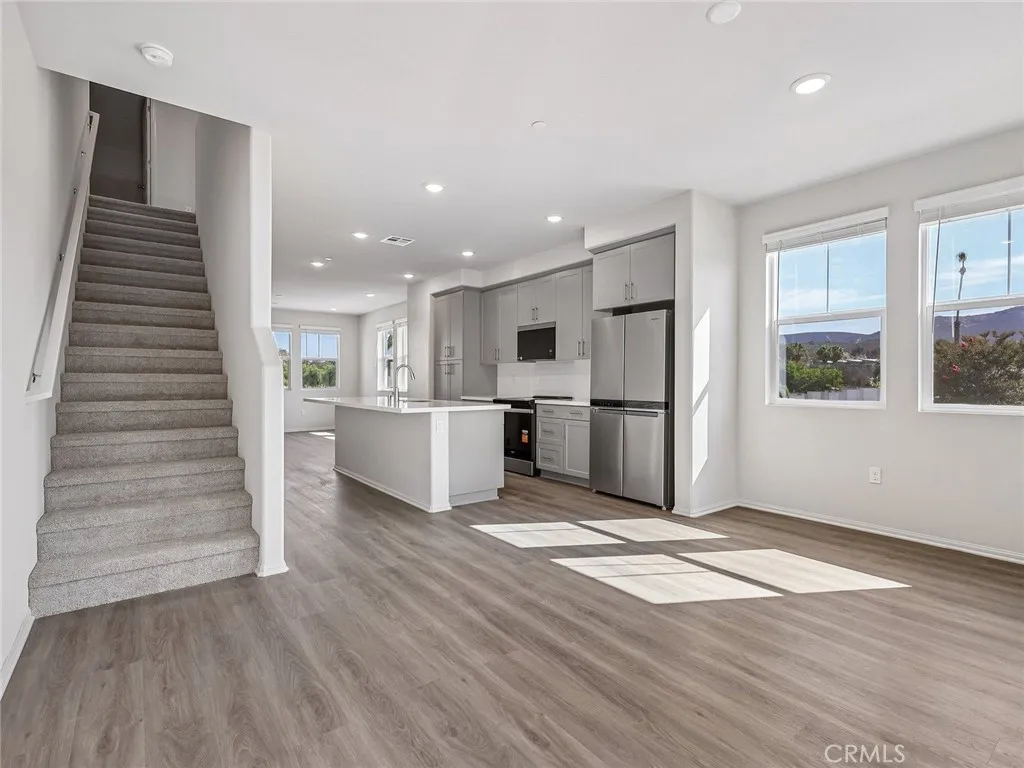 https://cdn.realtyfeed.com/cdn/127/306799592/83adf0bb1577c63d06af6d7c83988228.webp