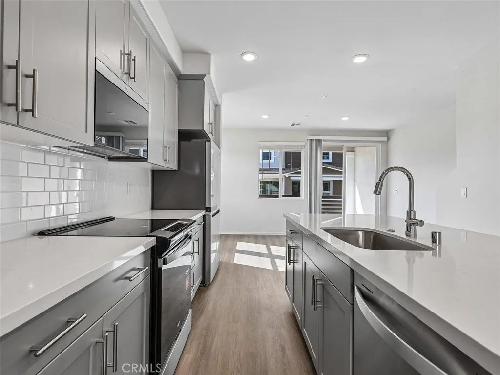 https://cdn.realtyfeed.com/cdn/127/306799592/bd69699f78be6dd5eb7f2ccfd53bbeaa.webp