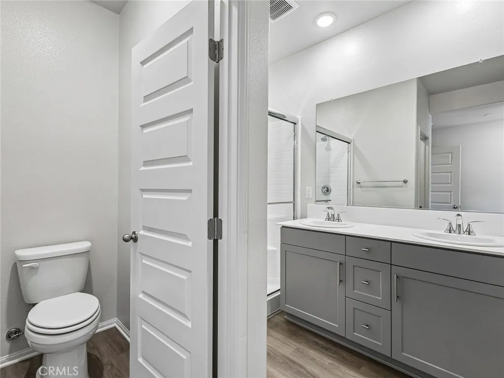 https://cdn.realtyfeed.com/cdn/127/306799592/f33cb6b92ae572c343f76b726d478f0c.webp
