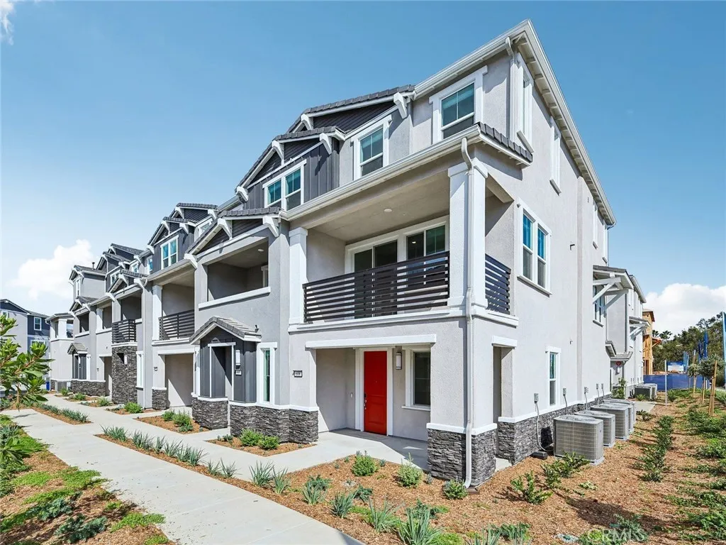 https://cdn.realtyfeed.com/cdn/127/306799592/f6a44e6488dba45079e798c4e4af3f33.webp