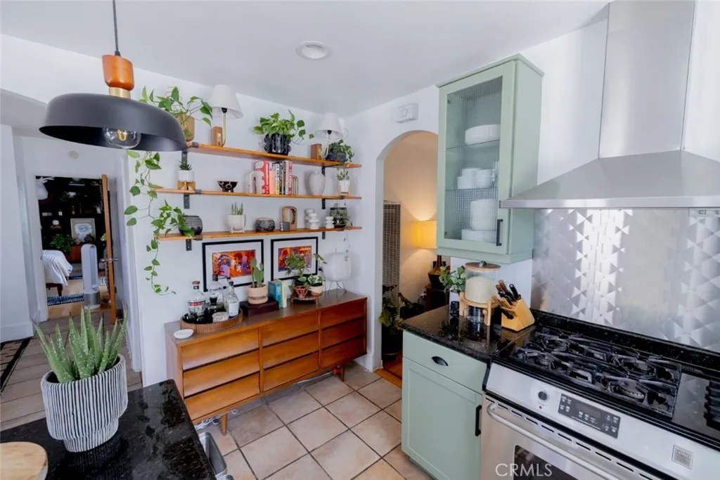 https://cdn.realtyfeed.com/cdn/127/306799604/11f36d09208a71ab5bfbbf9a79e5990e.webp