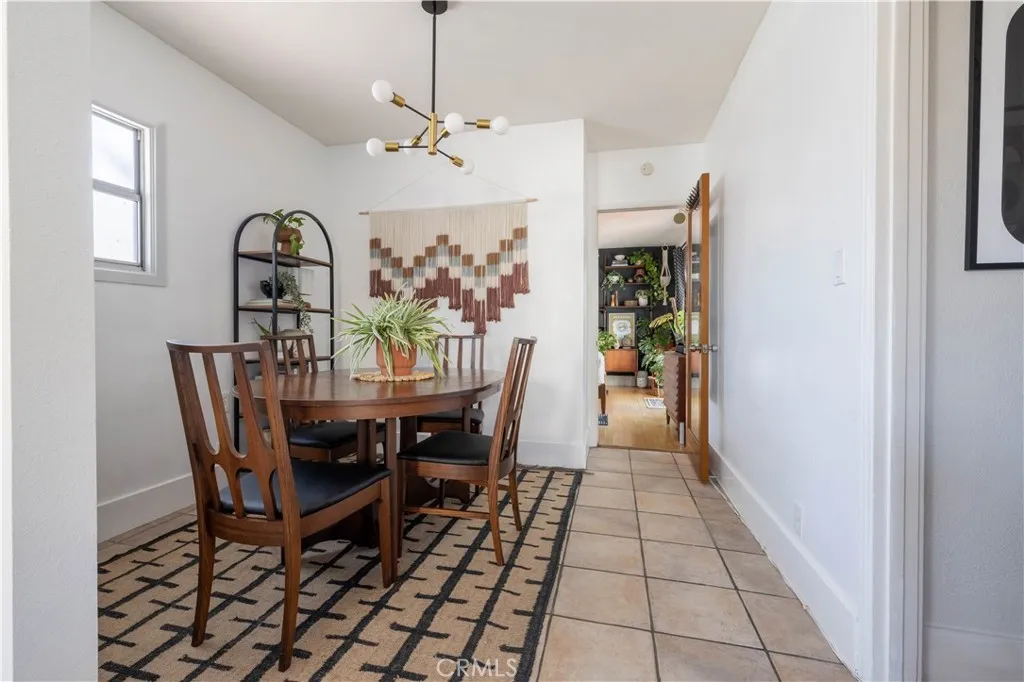 https://cdn.realtyfeed.com/cdn/127/306799604/1ae4a883b1112e0580fab70fc346af24.webp