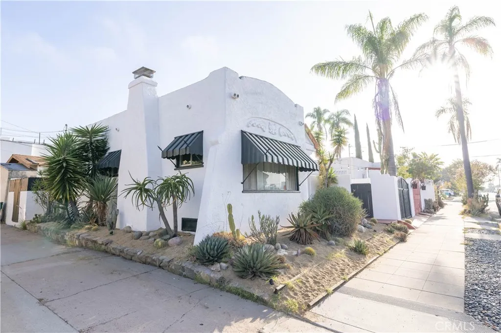 https://cdn.realtyfeed.com/cdn/127/306799604/9ee997c1ed6586c50e00b1cdd09fea87.webp