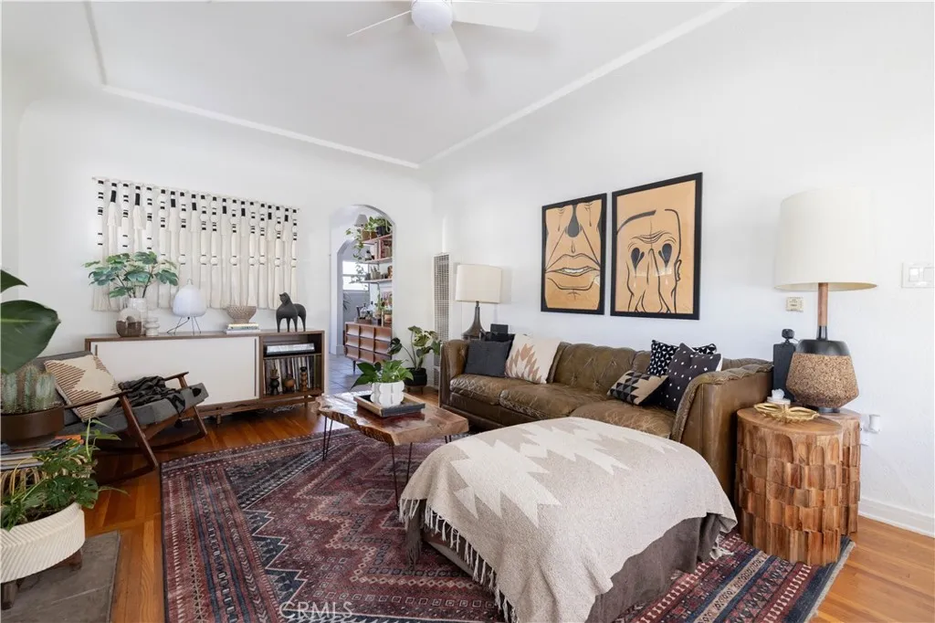 https://cdn.realtyfeed.com/cdn/127/306799604/a5618b4815529dd4384c7fde7f21504a.webp