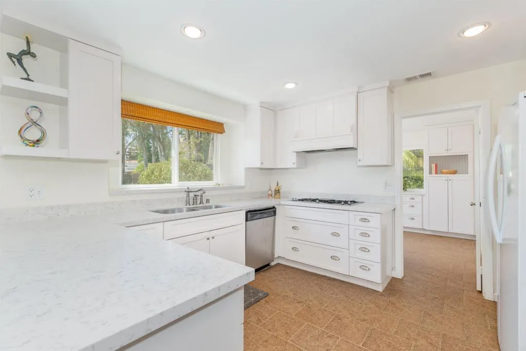 15850 Fecanin Way, Ramona, CA 92065 - Photo 4 of 40, Ramona, CA