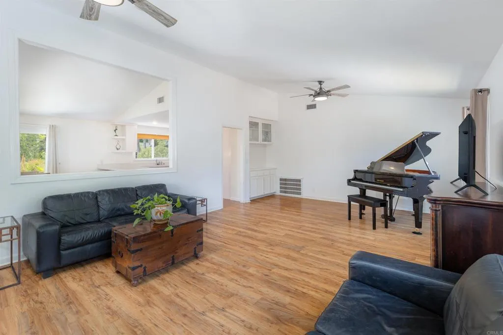 15850 Fecanin Way, Ramona, CA 92065 - Photo 5 of 40, Ramona, CA