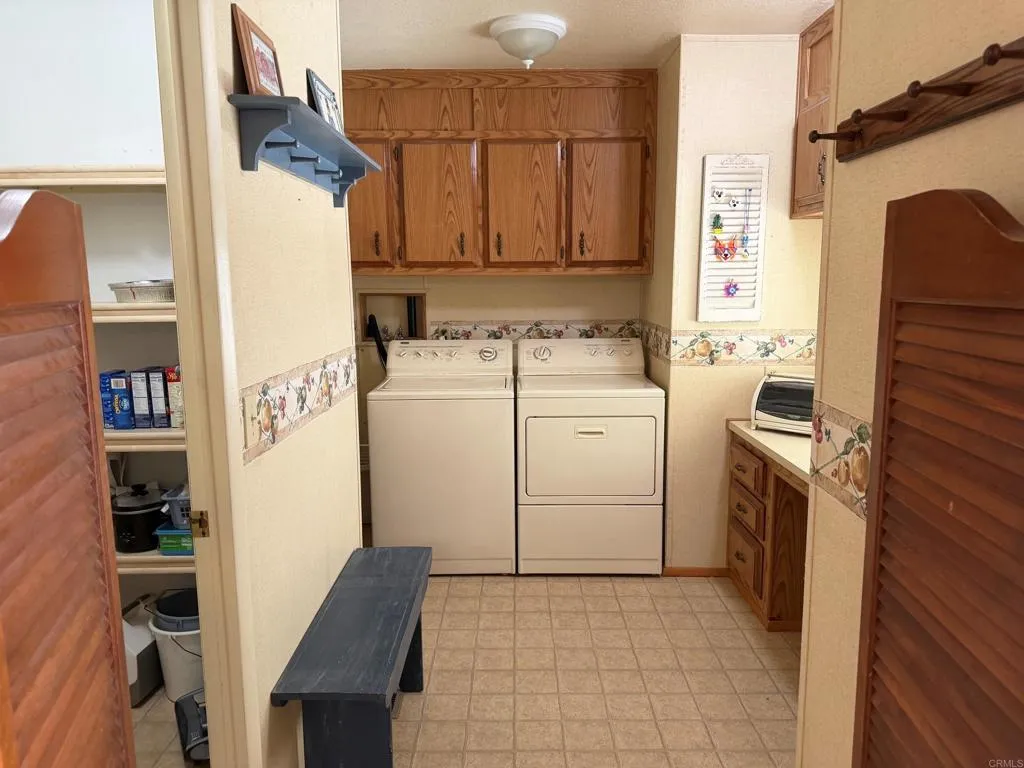 https://cdn.realtyfeed.com/cdn/127/306799611/059dfe36cf64a3f9748f731365efff24.webp