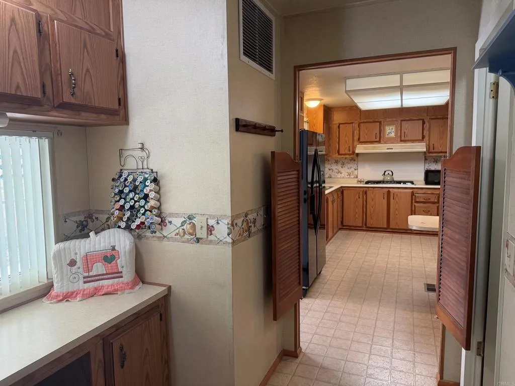 https://cdn.realtyfeed.com/cdn/127/306799611/3226ebf66f2b3ba20a3a2eace262f0bd.webp