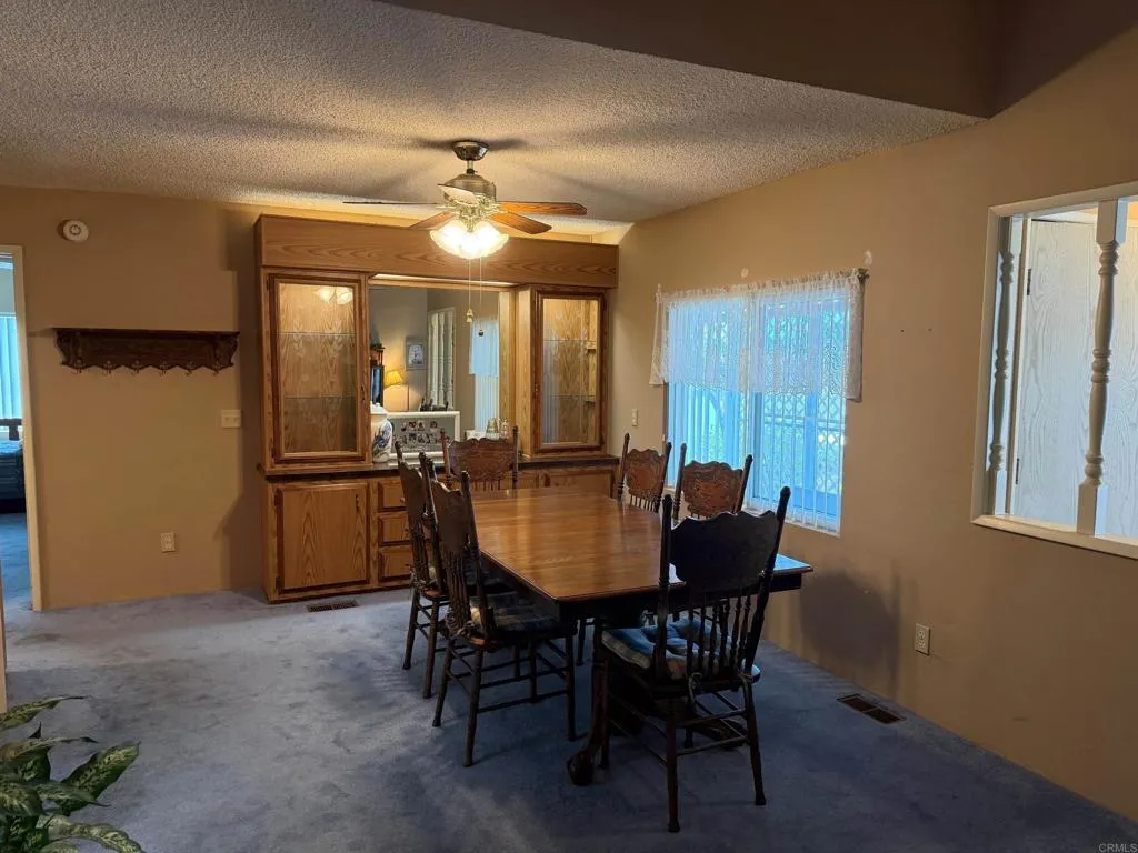 https://cdn.realtyfeed.com/cdn/127/306799611/563ad45ca3599dca13d1d7fff814a9a1.webp