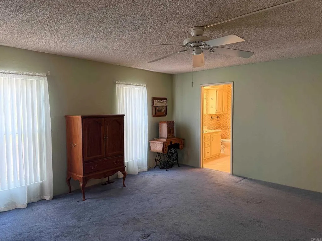 https://cdn.realtyfeed.com/cdn/127/306799611/9cab2b1dc81791701afd752d2a1e4ad2.webp