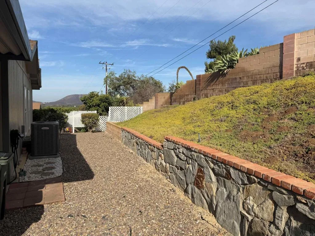 https://cdn.realtyfeed.com/cdn/127/306799611/e53ffcce44687acc285e9b2b8399080c.webp