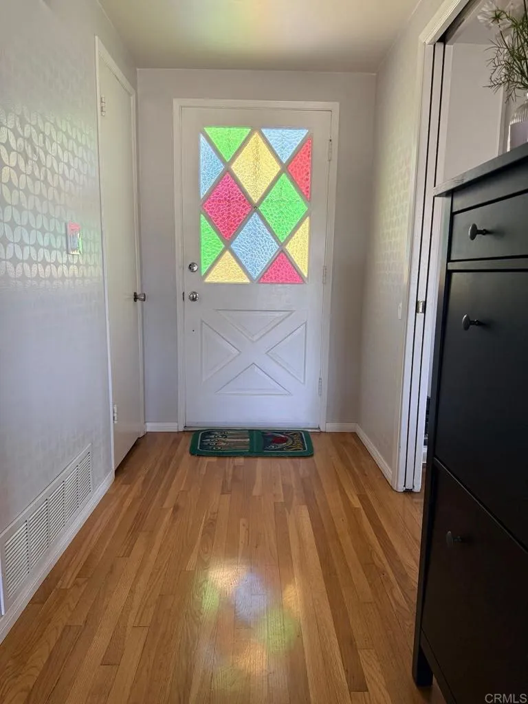 https://cdn.realtyfeed.com/cdn/127/306799613/95f46590b486439be5db20f076bd1299.webp