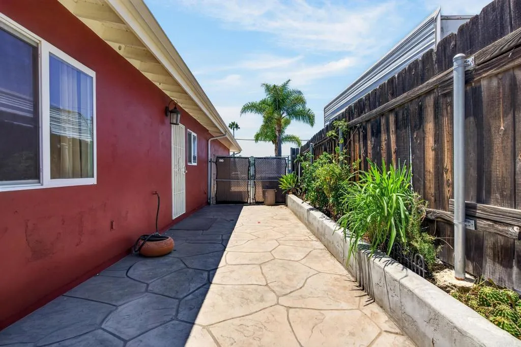 https://cdn.realtyfeed.com/cdn/127/306799615/5cb224310da12454bd444563ae872ddd.webp