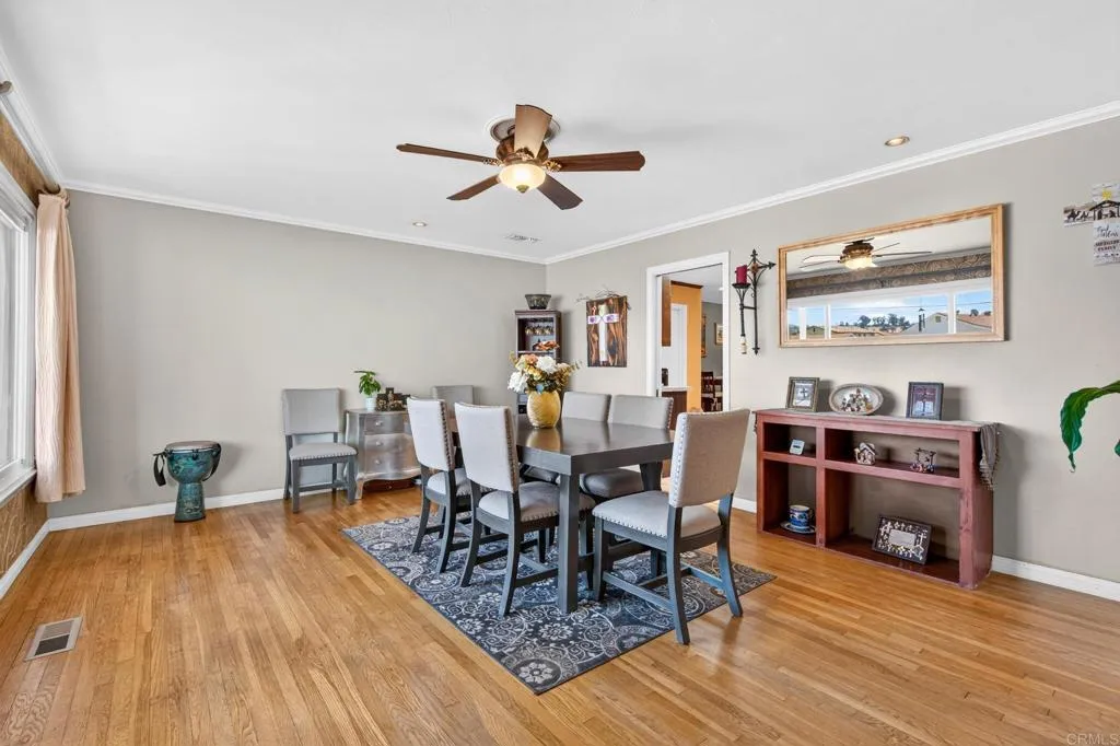https://cdn.realtyfeed.com/cdn/127/306799615/9b3f0c68fe1eef7edb2a12babc4b6040.webp
