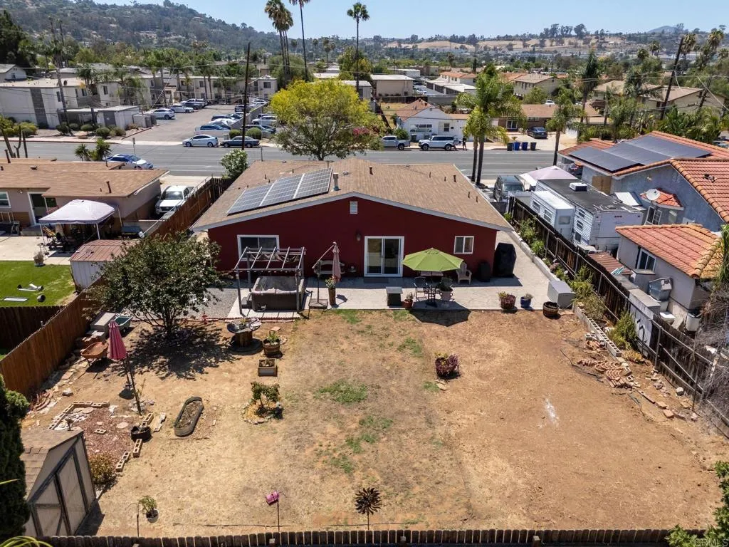 https://cdn.realtyfeed.com/cdn/127/306799615/fc0b189a0ac0e44f6912aa2e896f81e1.webp
