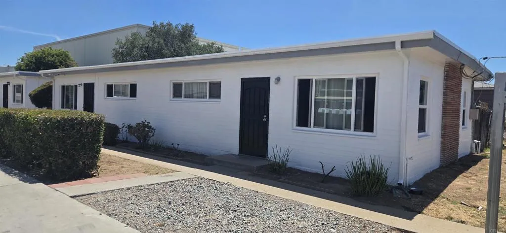 321-331 Roanoke Road, El Cajon, CA 92020 - Photo 5 of 13, El Cajon, CA