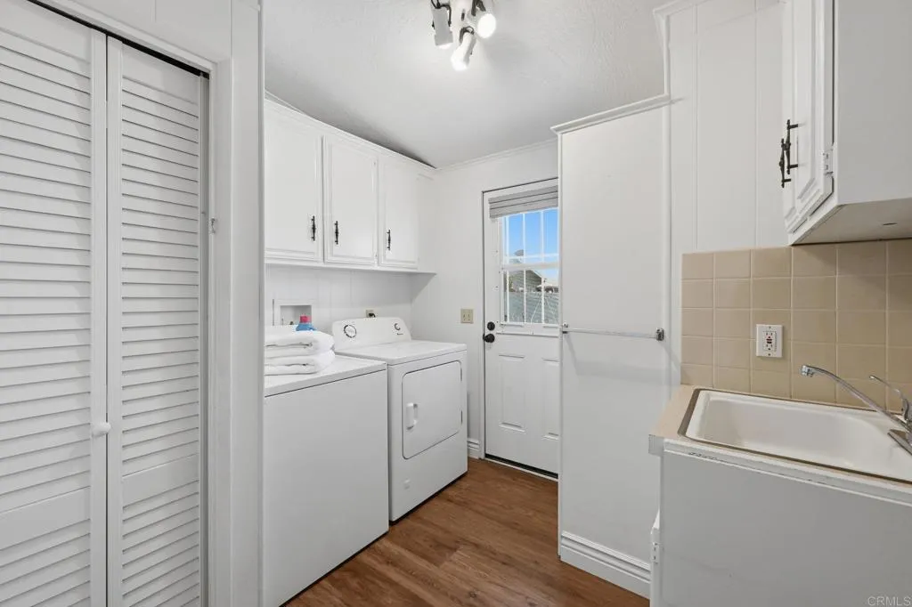 https://cdn.realtyfeed.com/cdn/127/306799745/1e00a979bff4c6bd3c49ab37e22f43bf.webp