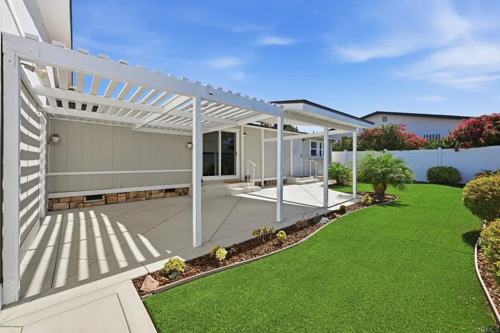 https://cdn.realtyfeed.com/cdn/127/306799745/2c9ee708d10496aedccf86bc6b922cc8.webp