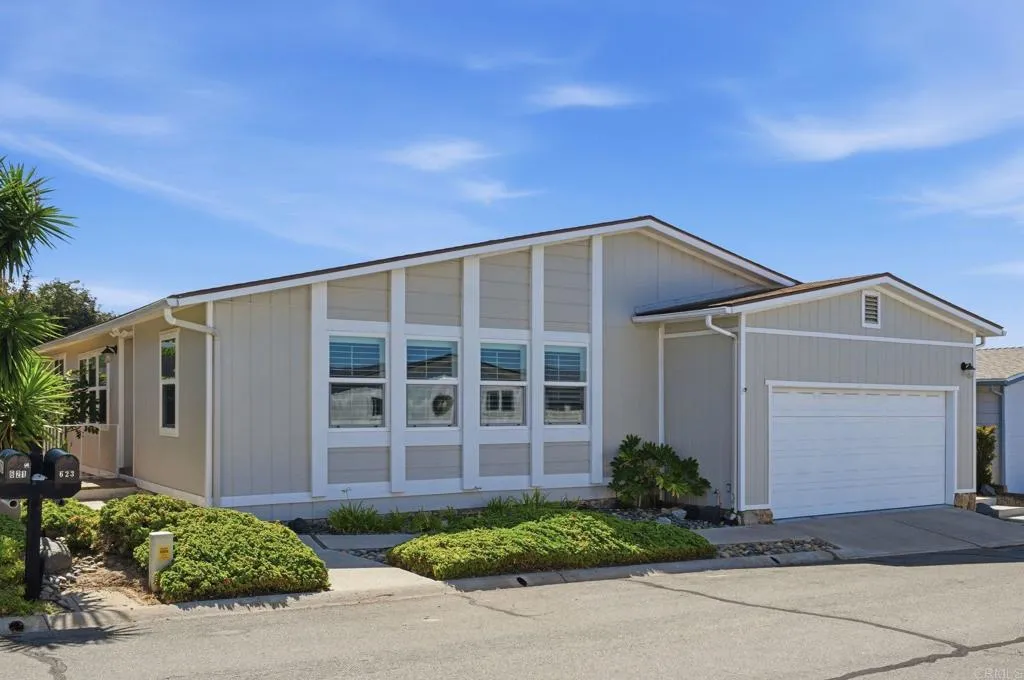 https://cdn.realtyfeed.com/cdn/127/306799745/65b7487ec96171276648dbd05a1fcec7.webp