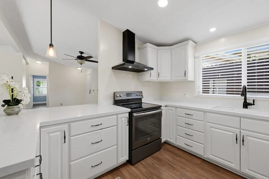 https://cdn.realtyfeed.com/cdn/127/306799745/8bba06955cadde876548c81521953d19.webp