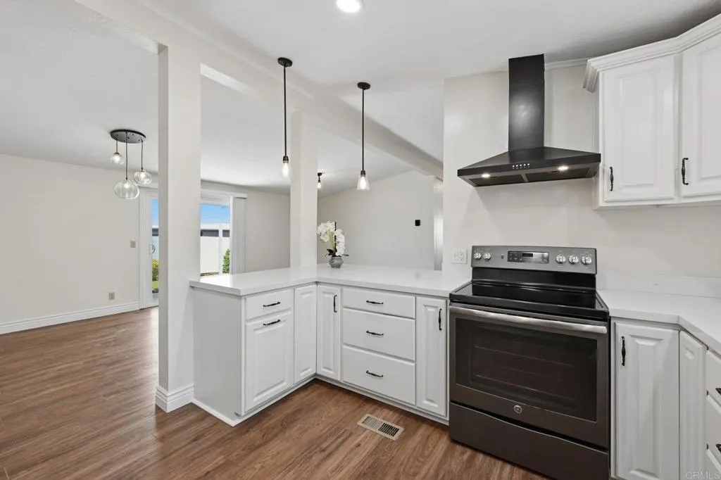https://cdn.realtyfeed.com/cdn/127/306799745/fa8b87f82f7b5a2c0e5f171c5b2e39b8.webp