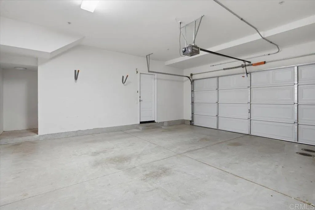 https://cdn.realtyfeed.com/cdn/127/306799902/044723de8fa8f1becb23f2a9200dd0fd.webp