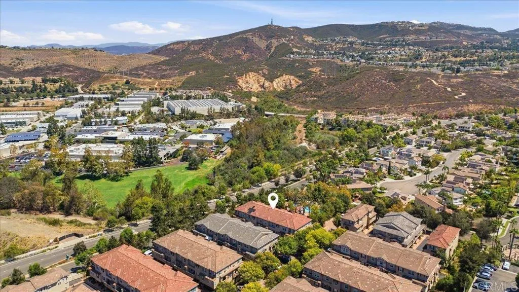https://cdn.realtyfeed.com/cdn/127/306799902/3c21b5a010d3aabcf74c4c9e9a44cee5.webp