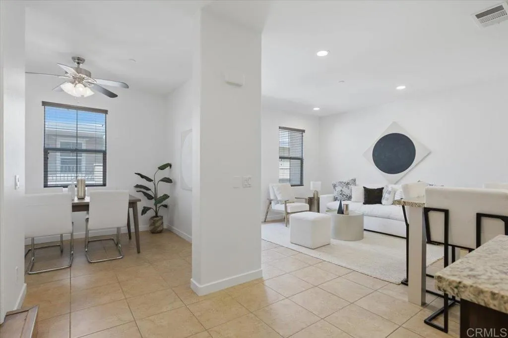 https://cdn.realtyfeed.com/cdn/127/306799902/72cb1ac30efcd1c0602ba078e9bdb19b.webp