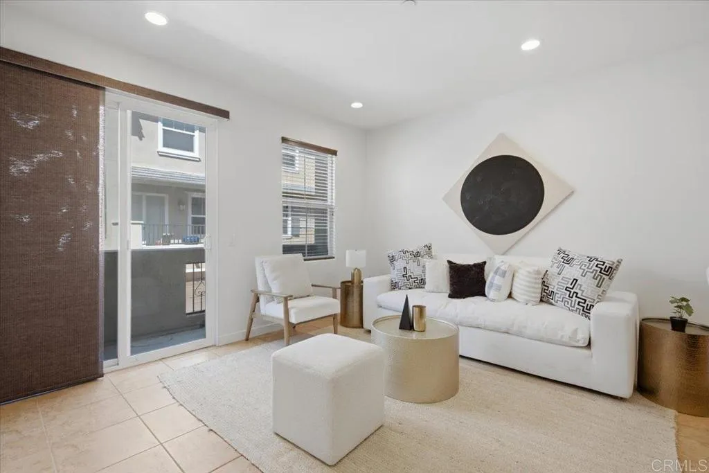 https://cdn.realtyfeed.com/cdn/127/306799902/b7f5e0a17fc83a2c02aeacd4fec91275.webp