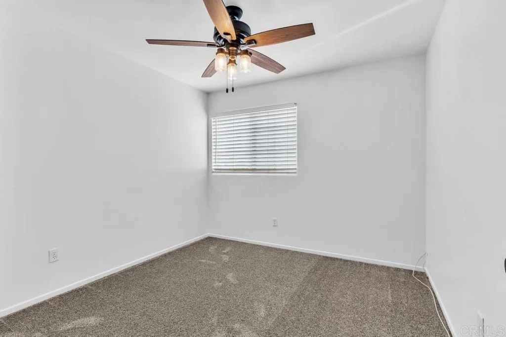 https://cdn.realtyfeed.com/cdn/127/306799953/02615ef1b8374634b4a7634b5e3e10cb.webp