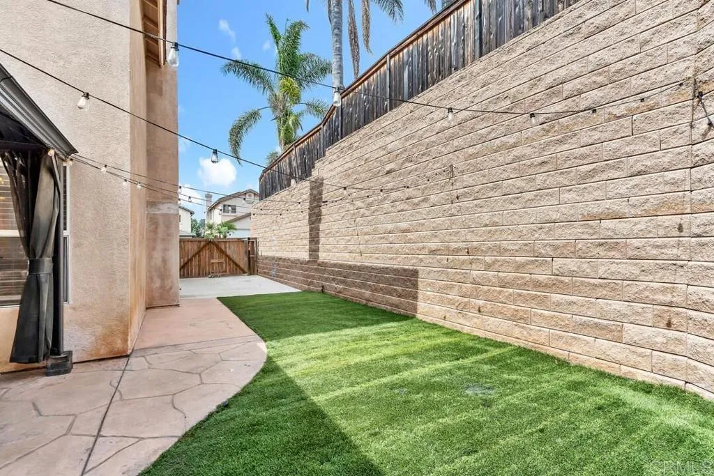 https://cdn.realtyfeed.com/cdn/127/306799953/1d43d8bc460ae4b8dce1963bdf1863a8.webp