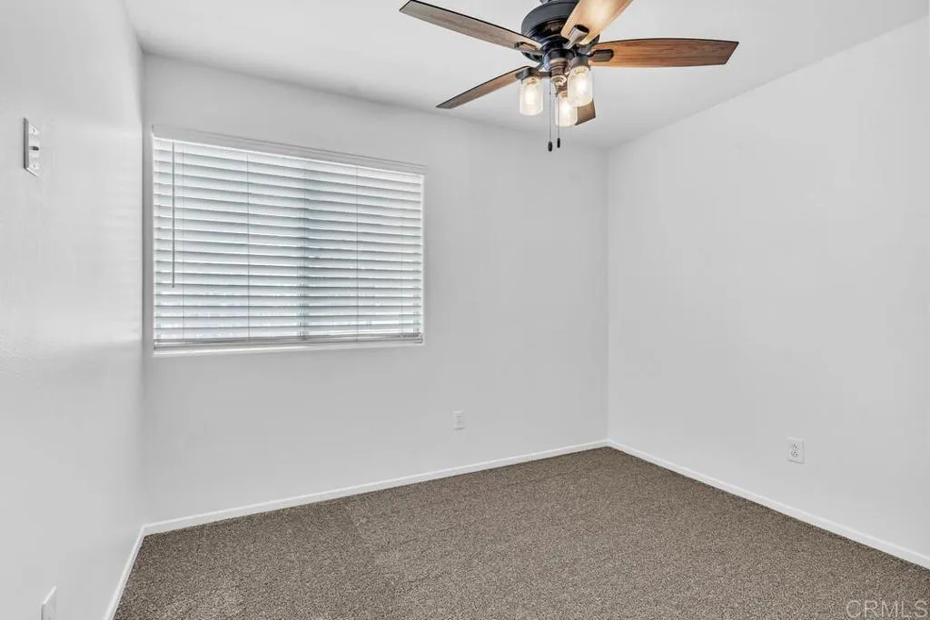 https://cdn.realtyfeed.com/cdn/127/306799953/2f88474d567bc90899e5a23ca5d4b8f1.webp