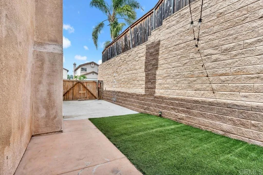 https://cdn.realtyfeed.com/cdn/127/306799953/3b4c144aed7412f7737eb7503765db01.webp