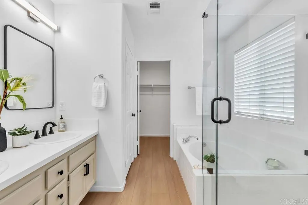 https://cdn.realtyfeed.com/cdn/127/306799953/4909af715ab8f0ba032e388d9da2c8fc.webp