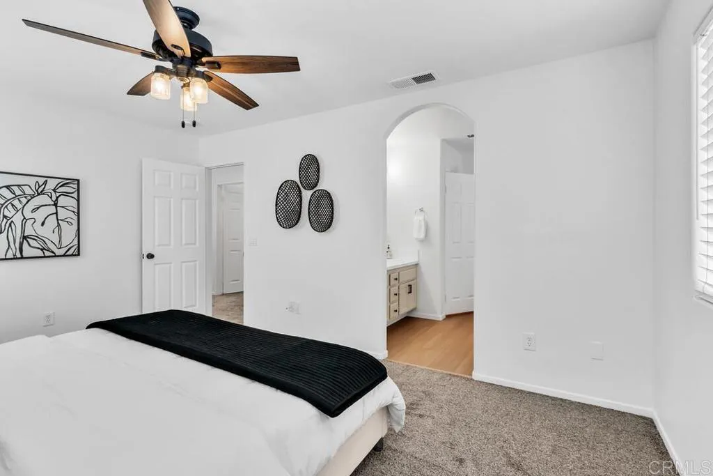 https://cdn.realtyfeed.com/cdn/127/306799953/5dfb9aa4ccc79d5e4b4c5df6830e8361.webp