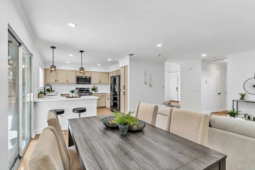 https://cdn.realtyfeed.com/cdn/127/306799953/a99702355180749bc41716c104d164b0.webp