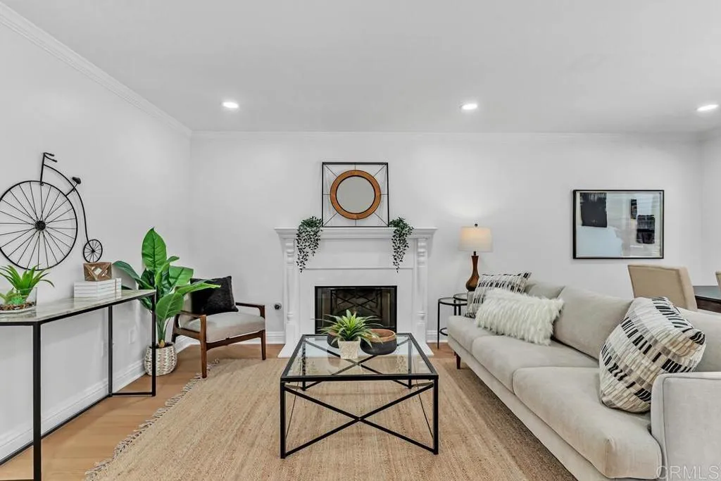 https://cdn.realtyfeed.com/cdn/127/306799953/afcb8fe9ed7c8b111e90b6460b9ddd4f.webp