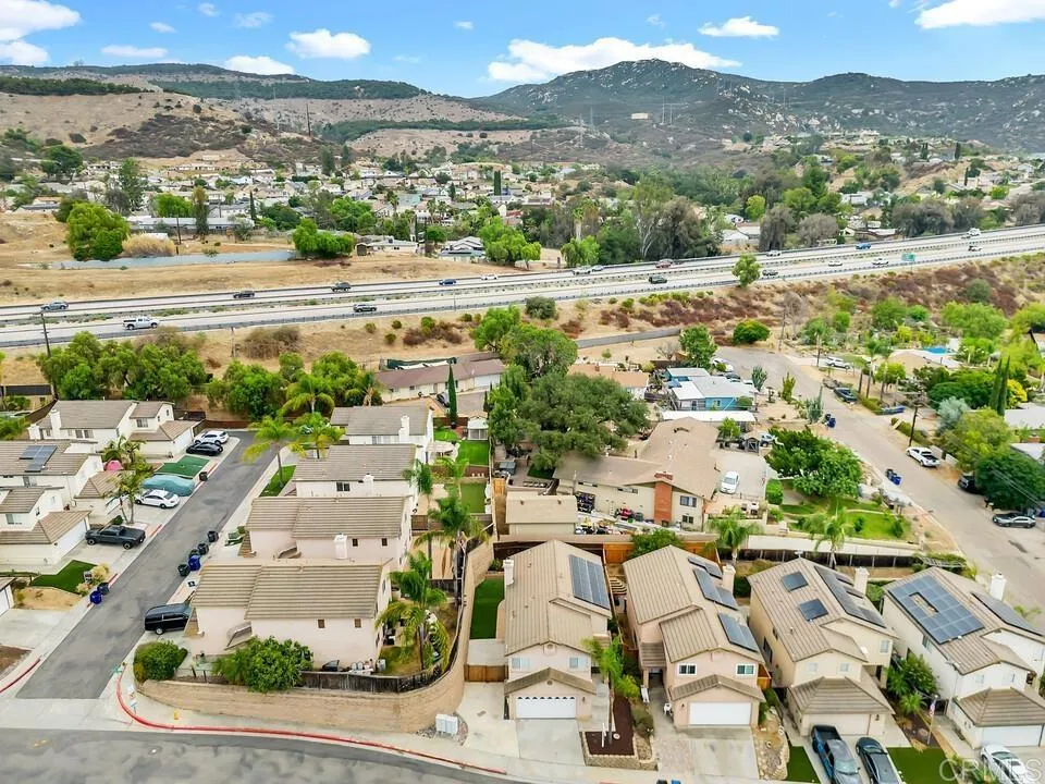 https://cdn.realtyfeed.com/cdn/127/306799953/e7399c2fbece903729fb461f2c8c5179.webp