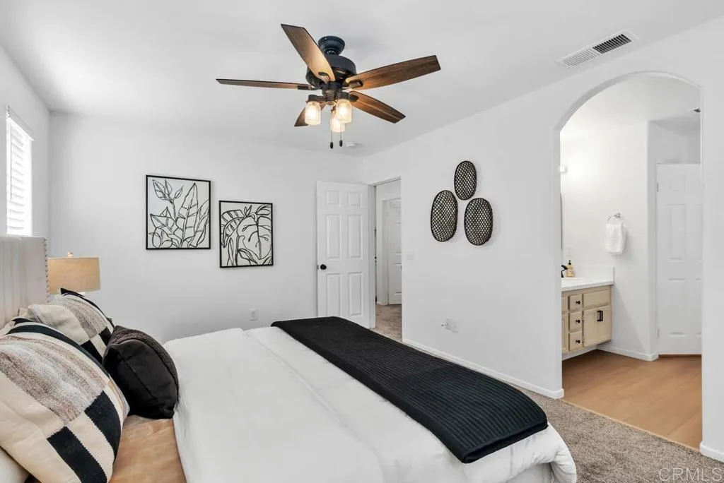 https://cdn.realtyfeed.com/cdn/127/306799953/e865f6ba93f0e7cbfb3d6732c3a0ca7d.webp
