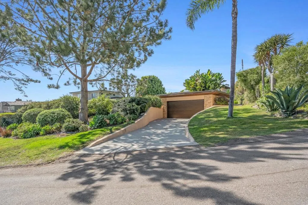 https://cdn.realtyfeed.com/cdn/127/306799974/4626206be44243cfded9ea41af8e6094.webp