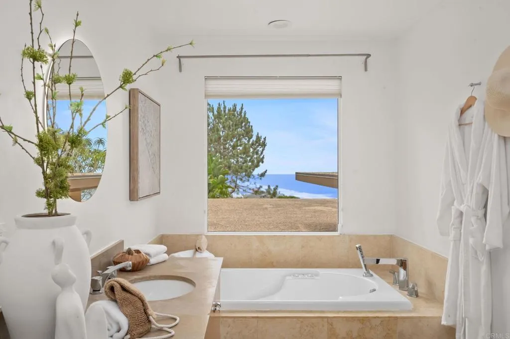 https://cdn.realtyfeed.com/cdn/127/306799974/70af2982a4cbea3846b7eb26314afb75.webp