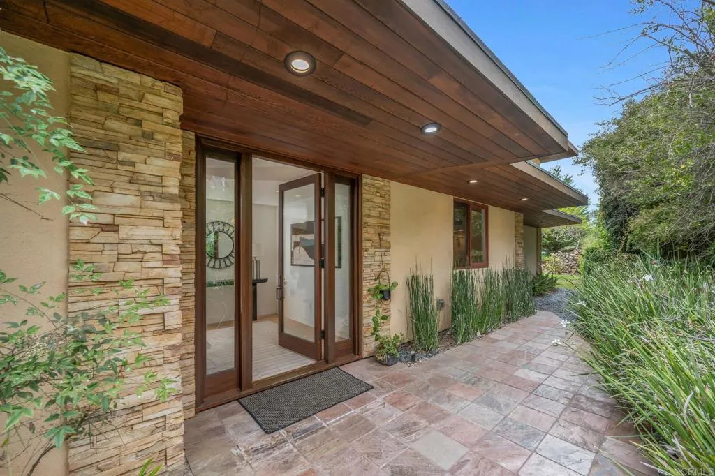 https://cdn.realtyfeed.com/cdn/127/306799974/ae30df868493e47b521328d9e37ff564.webp