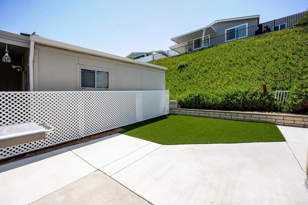 https://cdn.realtyfeed.com/cdn/127/306800013/5df379a00614a74819b09ffaca7df605.webp
