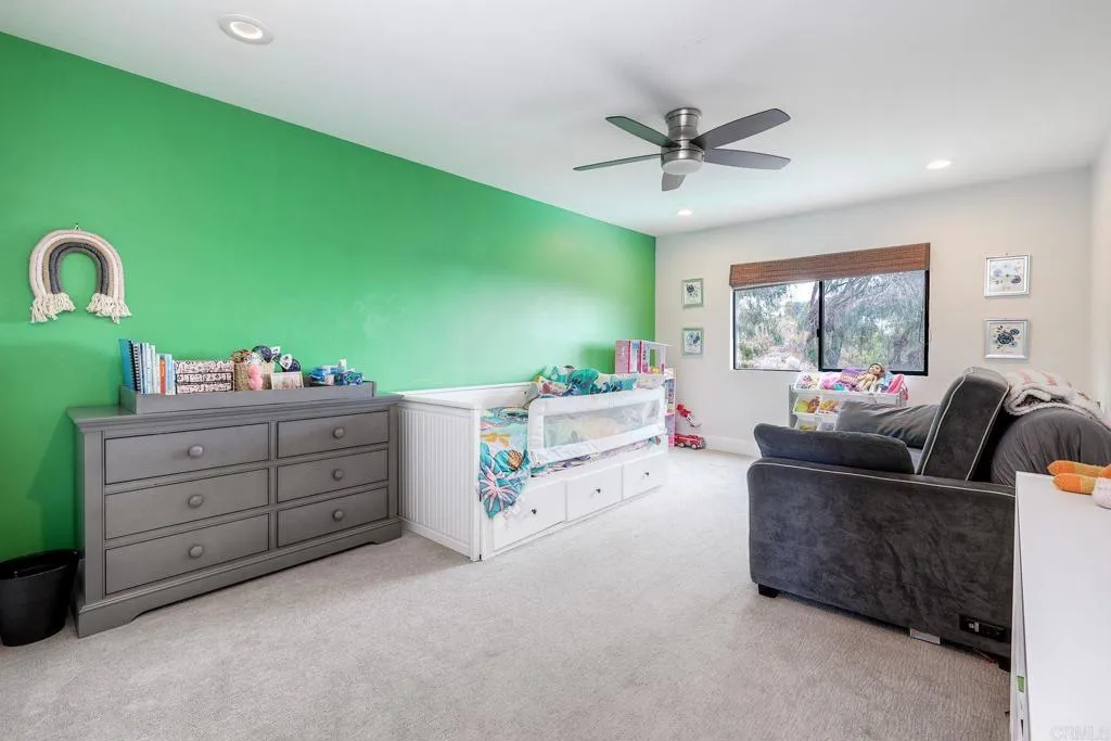 https://cdn.realtyfeed.com/cdn/127/306800025/7c0bc11f60f65262cb2ef59a7c56f15c.webp
