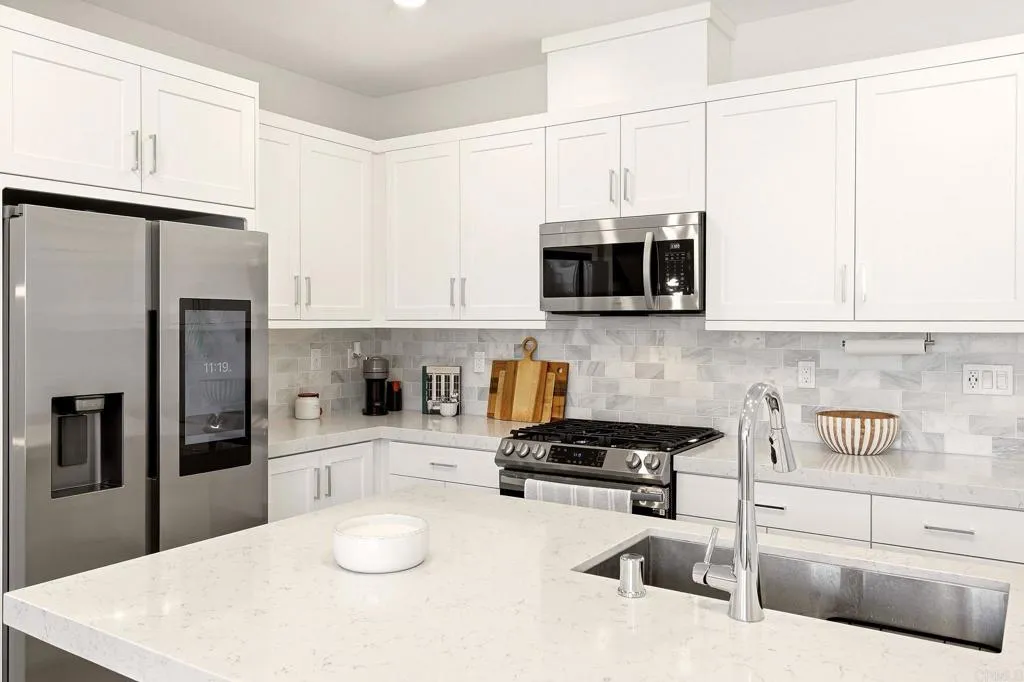 https://cdn.realtyfeed.com/cdn/127/306800042/36c97a4e8eeadefd1f21cc3b73d09e9d.webp