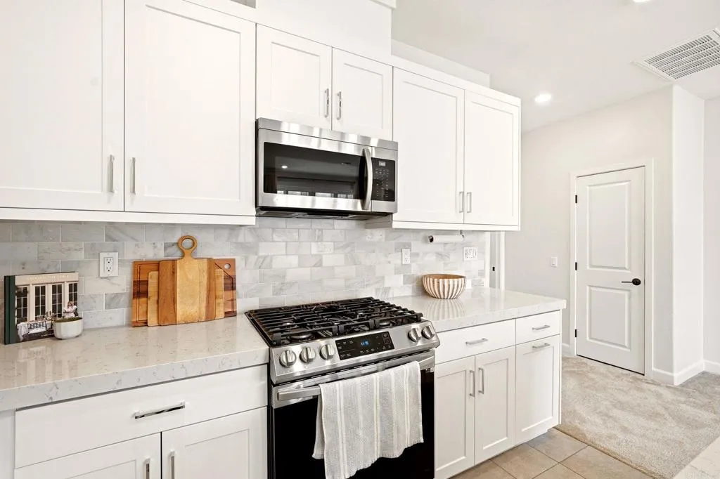 https://cdn.realtyfeed.com/cdn/127/306800042/a20e2928214614a7281ec307802b655e.webp