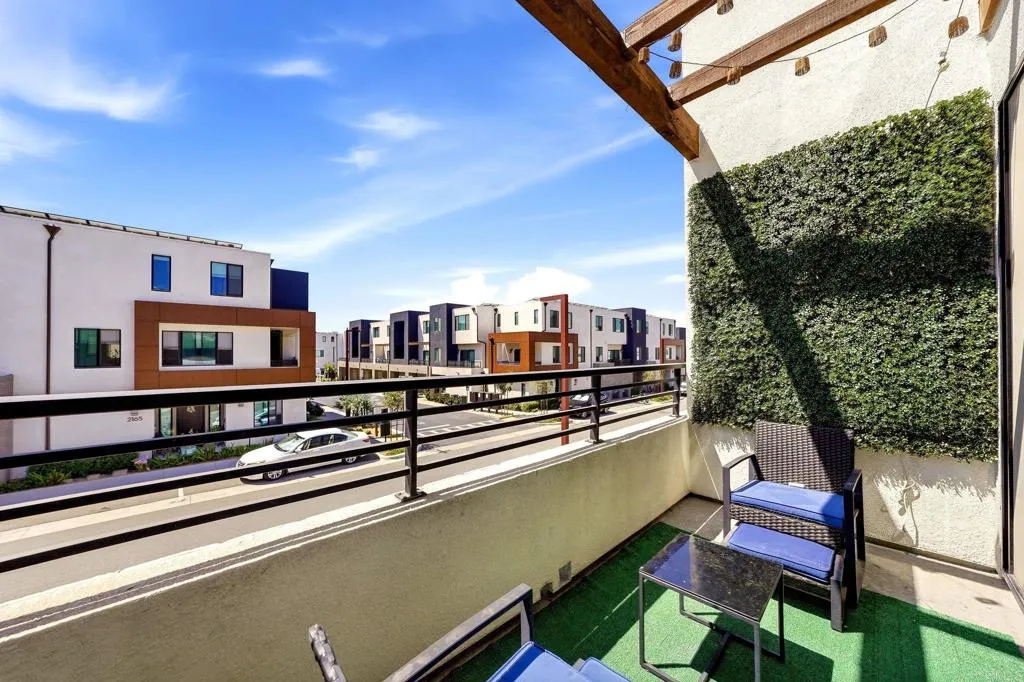 https://cdn.realtyfeed.com/cdn/127/306800042/c5b741baed70c1a26399fa9adfea13ba.webp